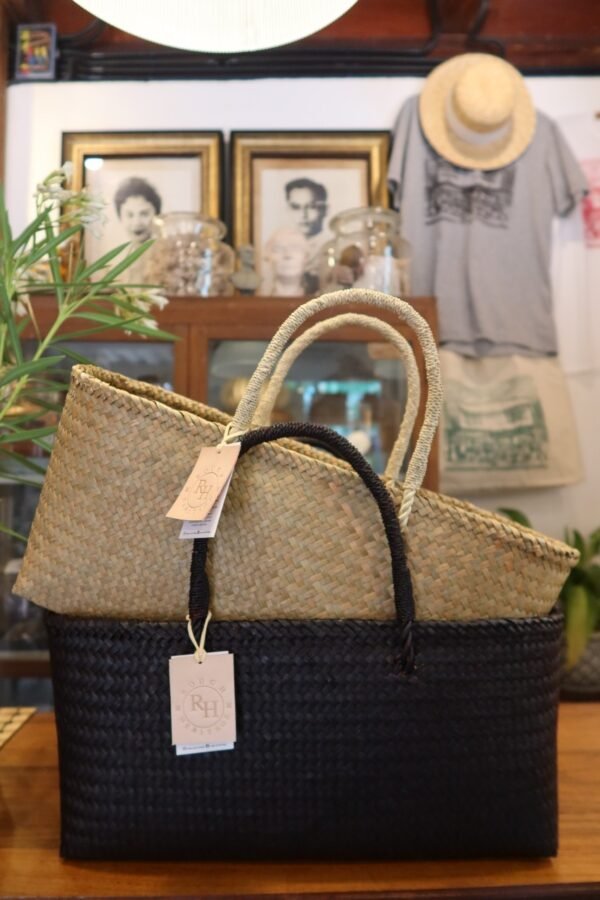 Smoke and Natural Tobacco baskets